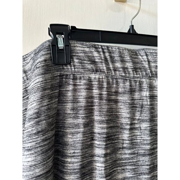 Apt 9 Women’s size x-large grey skirt - Picture 3 of 7